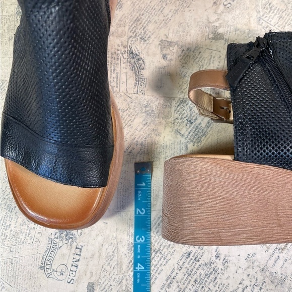 Miz Mooz Giselle Platform Wedge Sandal - Picture 14 of 14